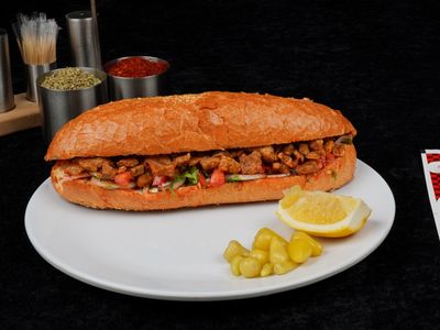 Ekmek Arası Cheddarlı Et Tantuni