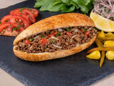 Yarım Ekmek Arası Et Tantuni