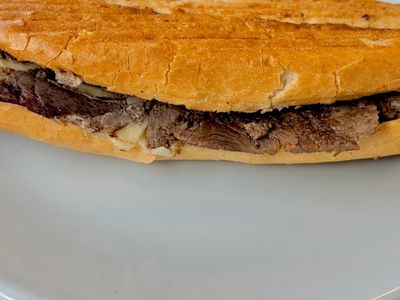 Kavurmalı & Kaşarlı Tost