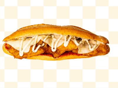 Ekmek Arası Pestolu Tavuk Menü