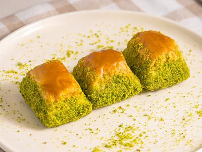 Kuru (Baklava) (1 Porsiyon)