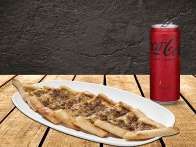 Coca-Cola Fırsatı (Kuşbaşılı Kaşarlı Pide)