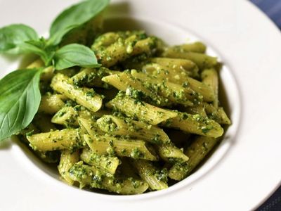 Pesto Soslu Makarna