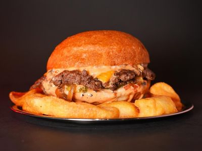 Köz Acı Biberli Smash Burger