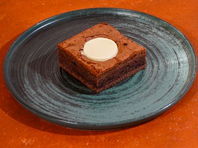 Brownie Beyaz Çikolatalı