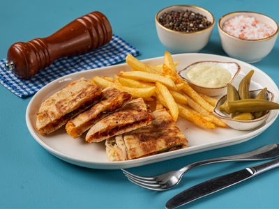 Bazlamaya Acılı Tost