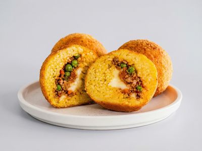 Arancini 2 Adet (Pirinç Kaplamalı Kıymalı İçli Köfte) 