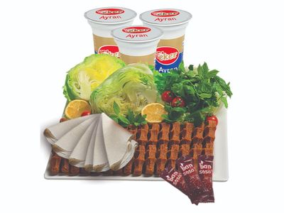 Büyük Paket Menü (3 Kişilik) 750 gr.  + 3 adet Ayran 17 cl.