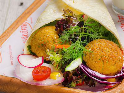 Klasik Humus Dolgulu Falafel dürüm (3 adet)
