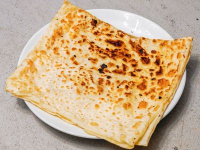 Sucuk Kaşarlı Gözleme