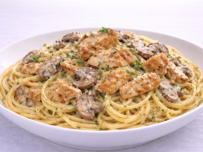 spaghetti kremalı mantarlı