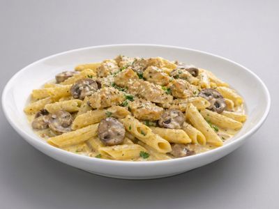 Kremalı Tavuklu Penne