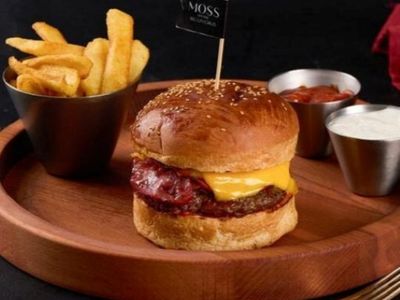 Cheese More Burger