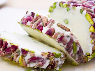 Fıstıklı Kaymaklı Dondurma (1 kg.)