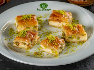 Kaymaklı Fıstıklı Baklava (500 gr.)