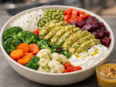 Kremalı Pesto Soslu Tavuklu Bowl