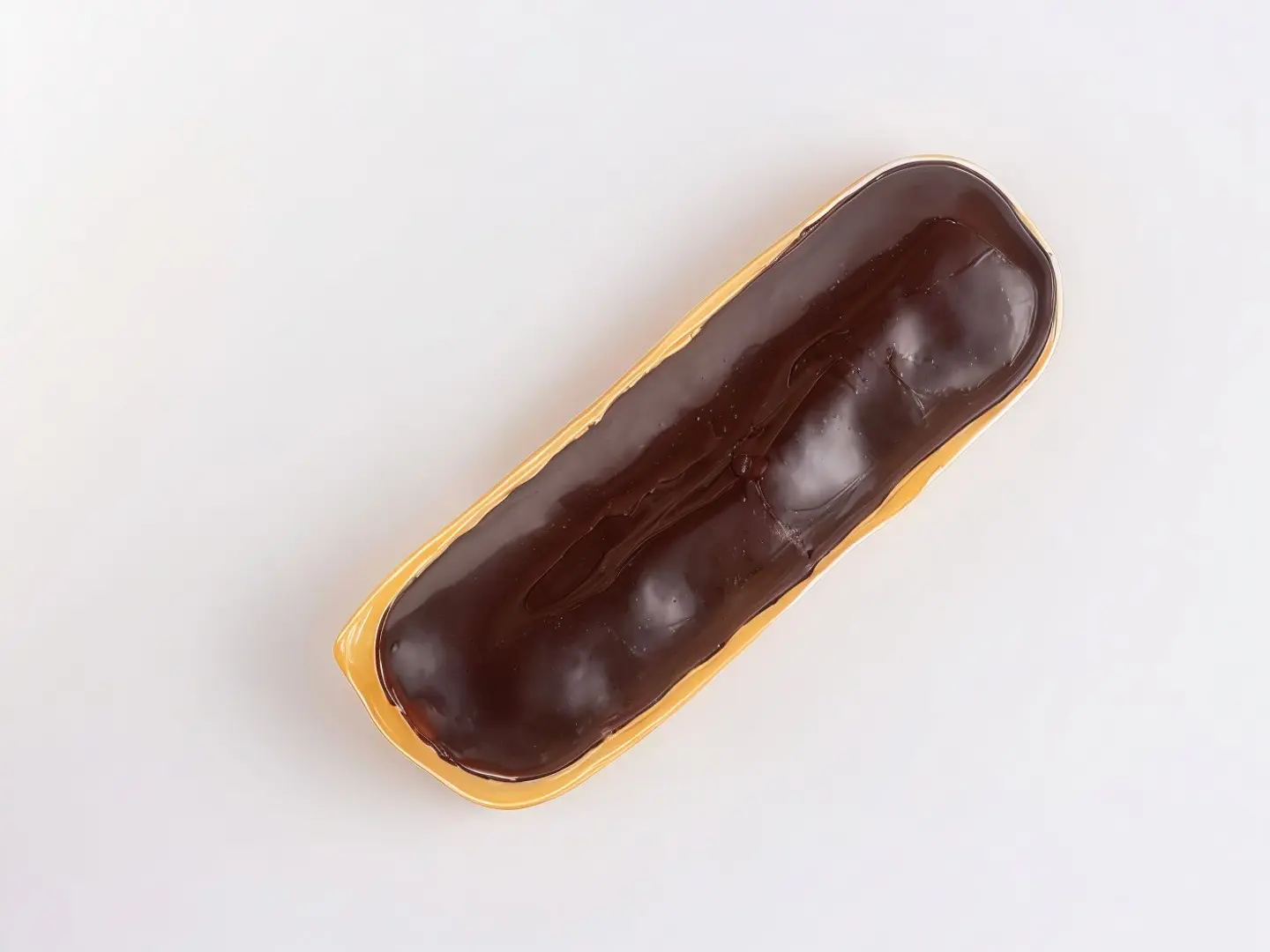 دونات شوكلت بحشوة الكاسترد