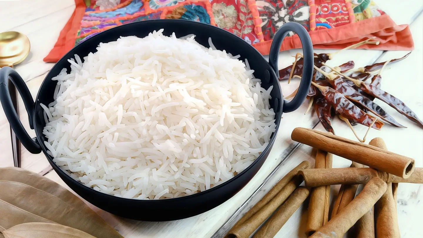 أرز بشاور سادة