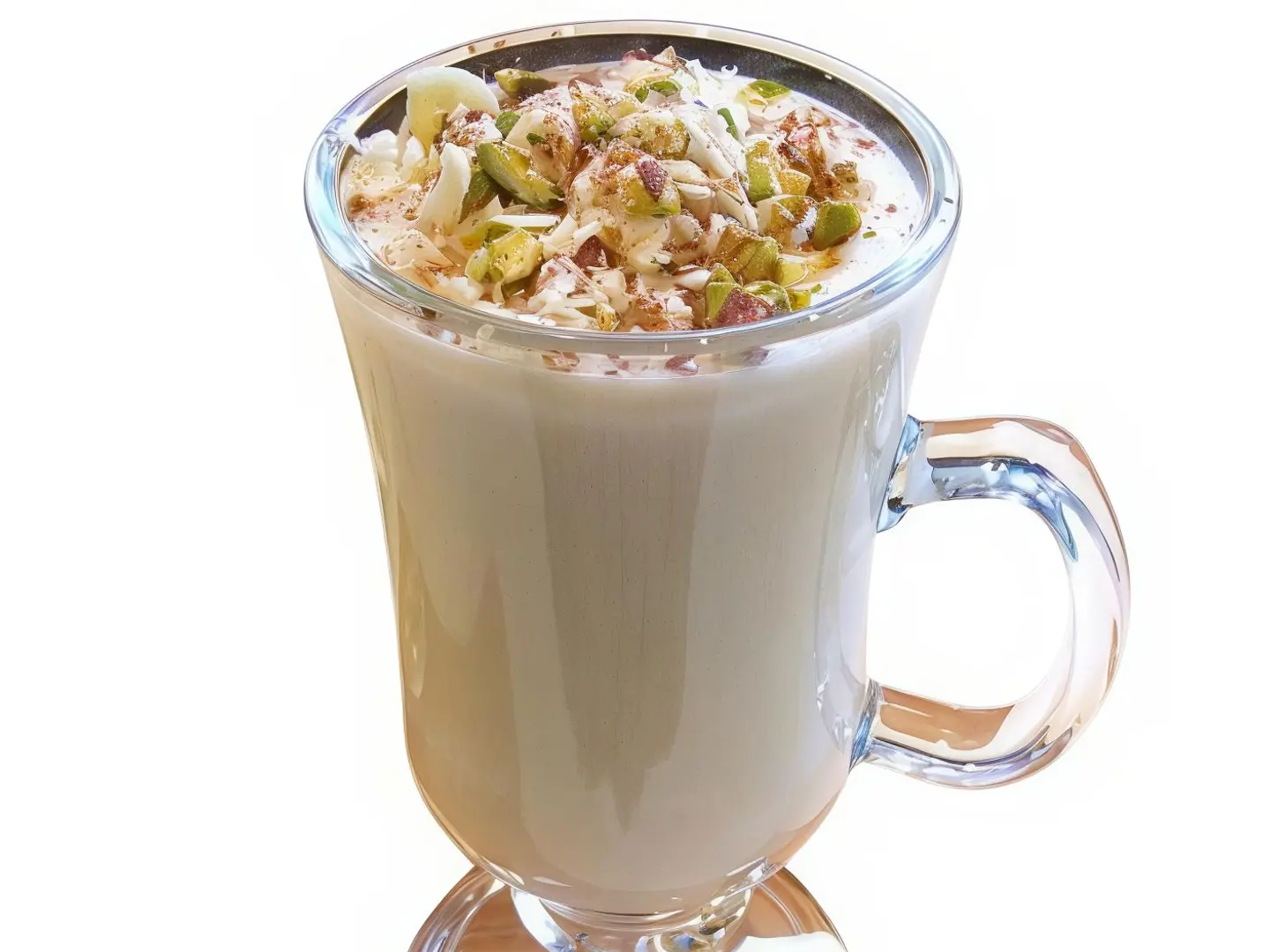 سحلب مكسرات وقرفة وكعك