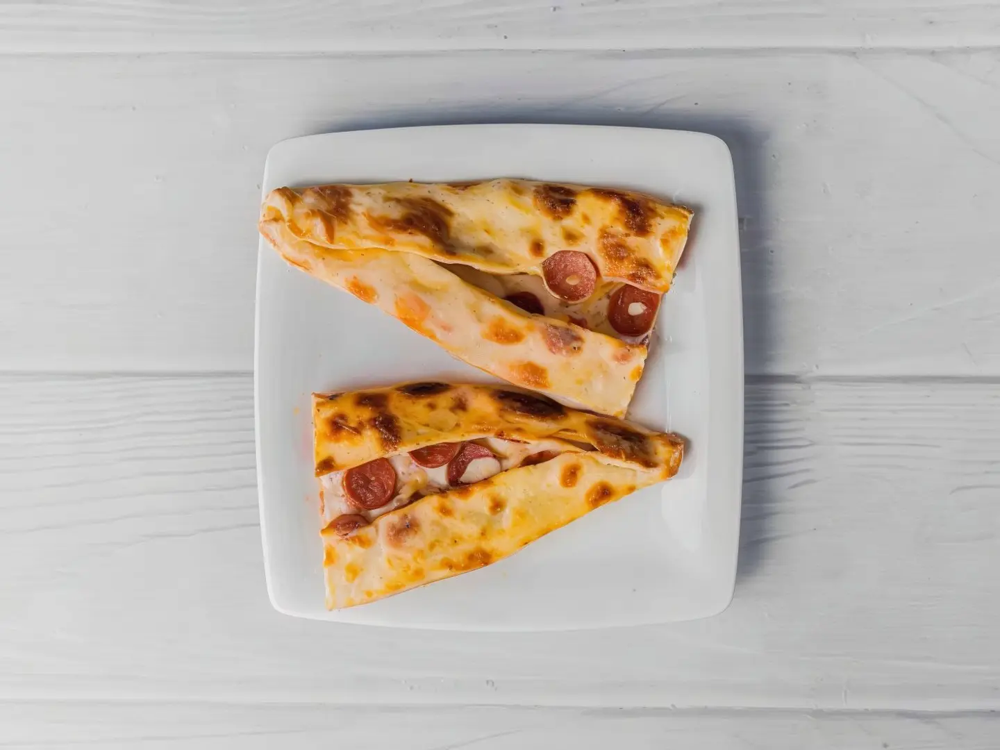 نقانق مع جبن