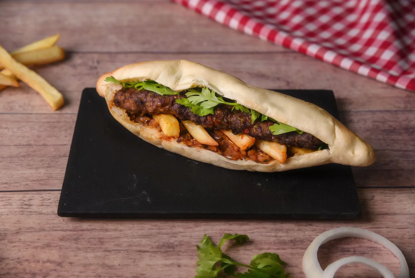 صمونة كباب لحم