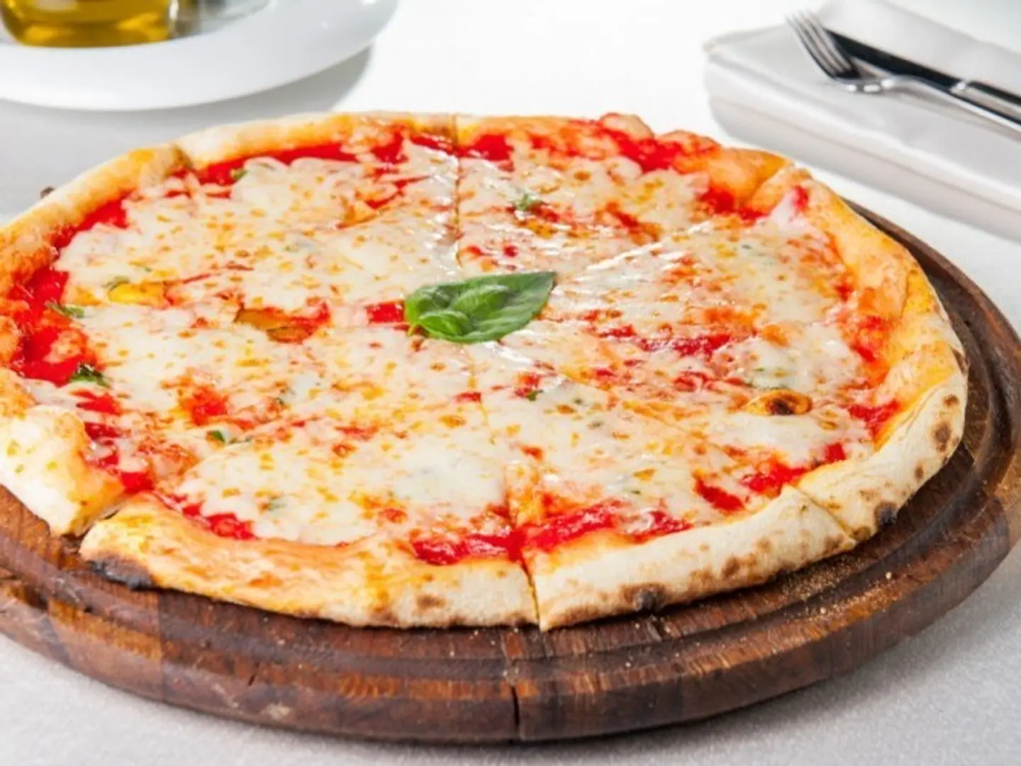 Large Mozzarella Cheese Pizza