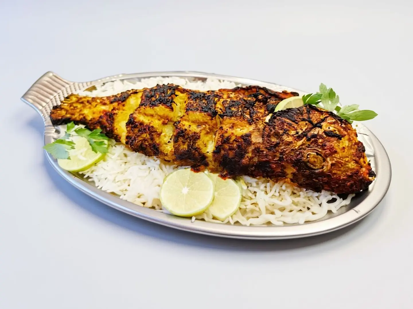 سمك قاروص مشوي مع الرز