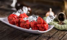 اعواد الدجاج بصلصة الطماطم