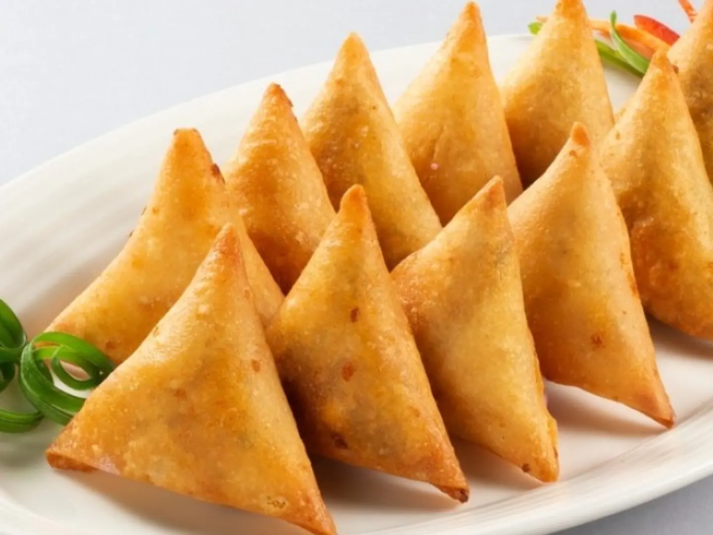 Meat Samosa (Medium)