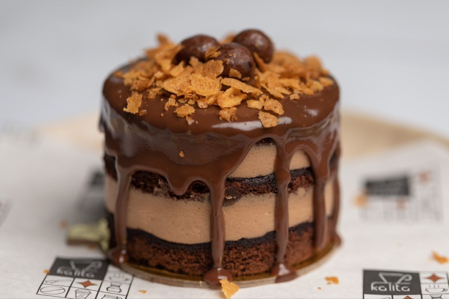 Roche Cake
