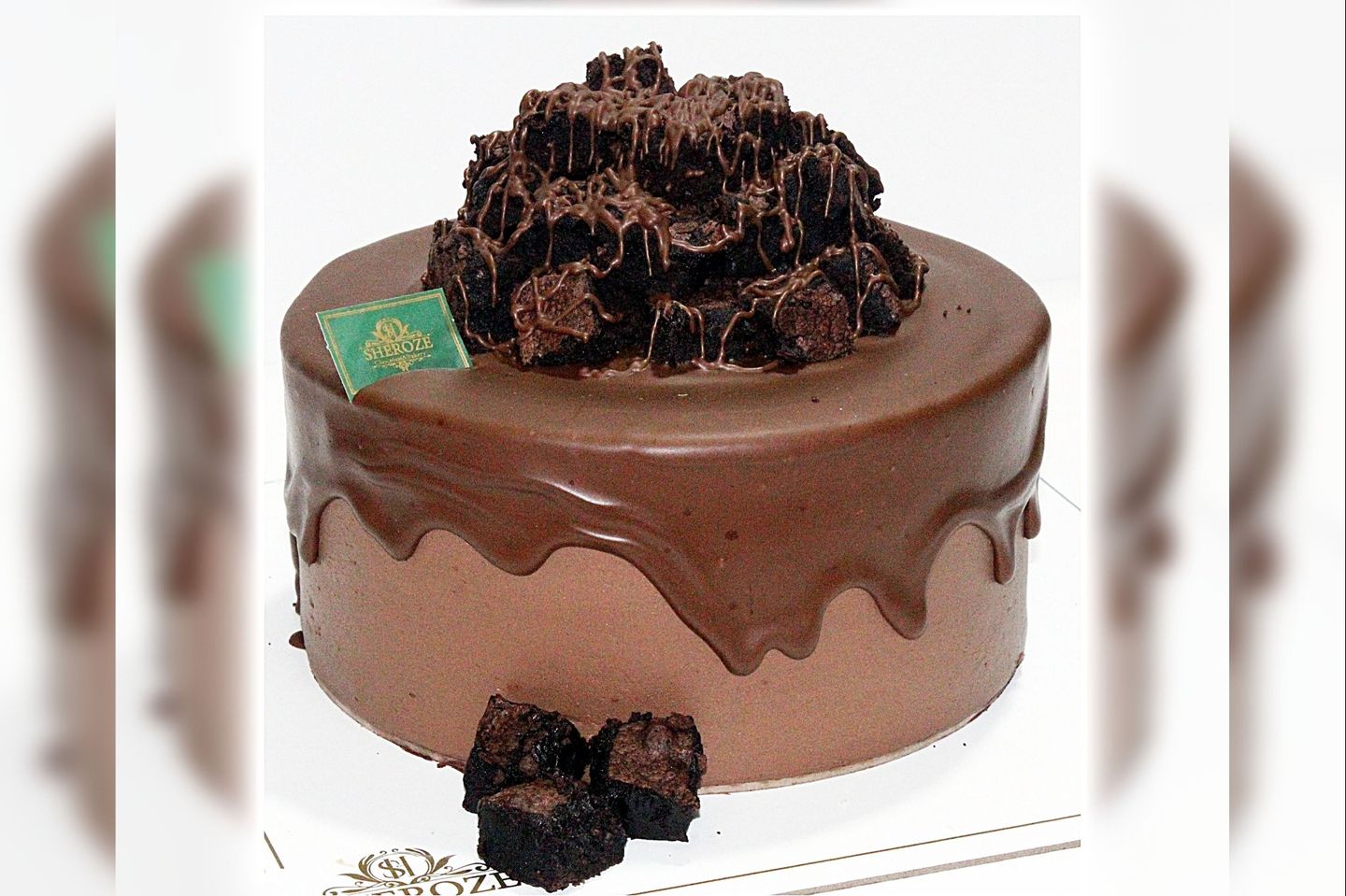 Chocolate Cake Brownie