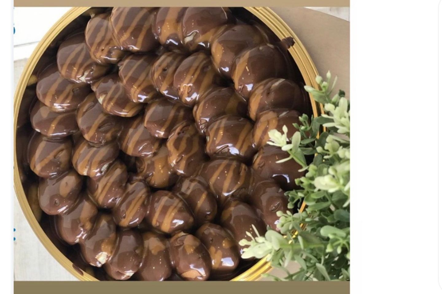 بوكس عائلي بان كيك لوتس