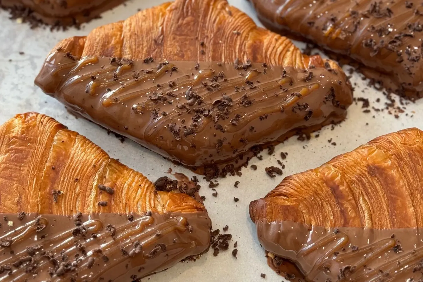 Flat Croissant - Flat Croissant Lotus