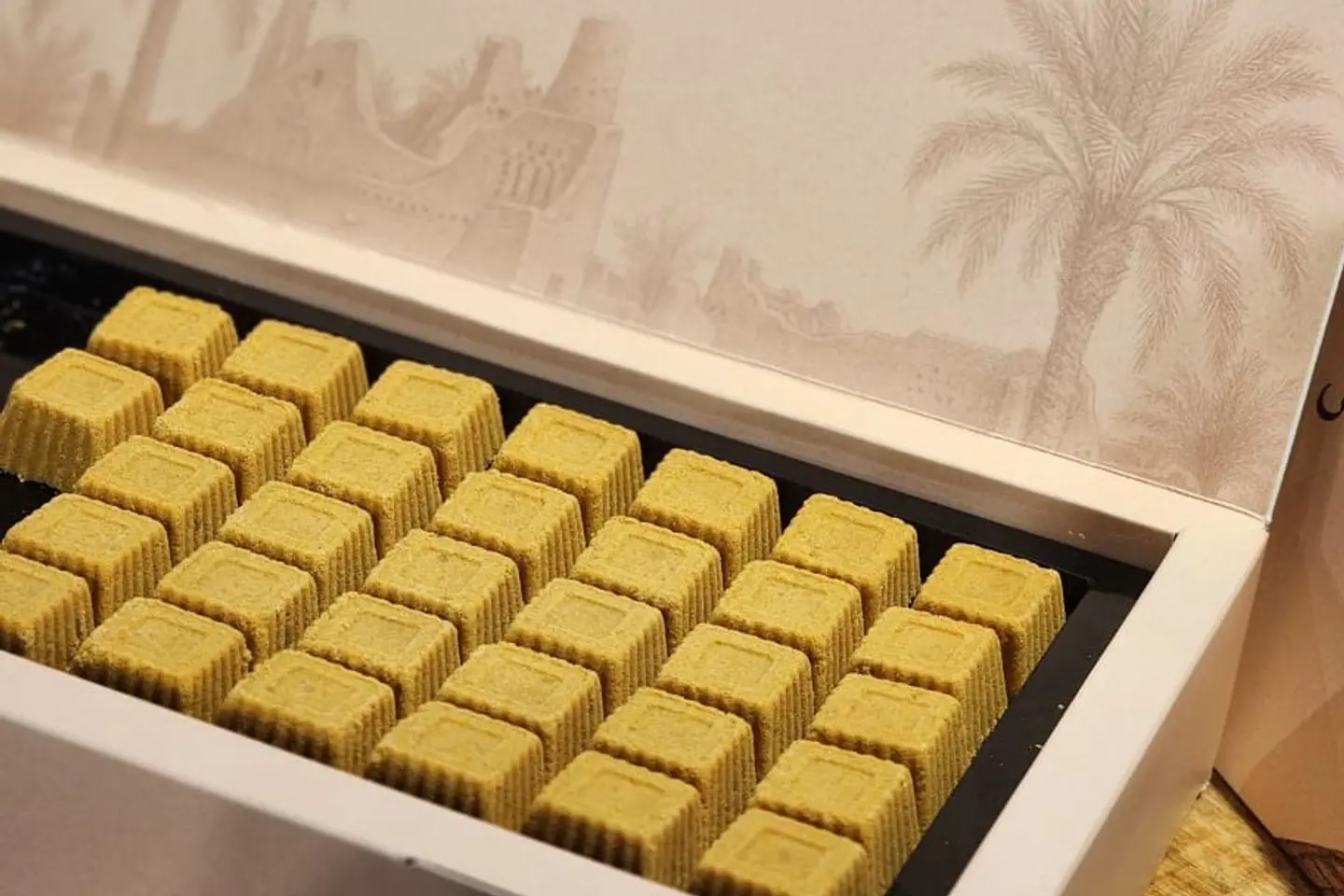 Maamoul Reema With Roasted Milk Zaid Al Sharq