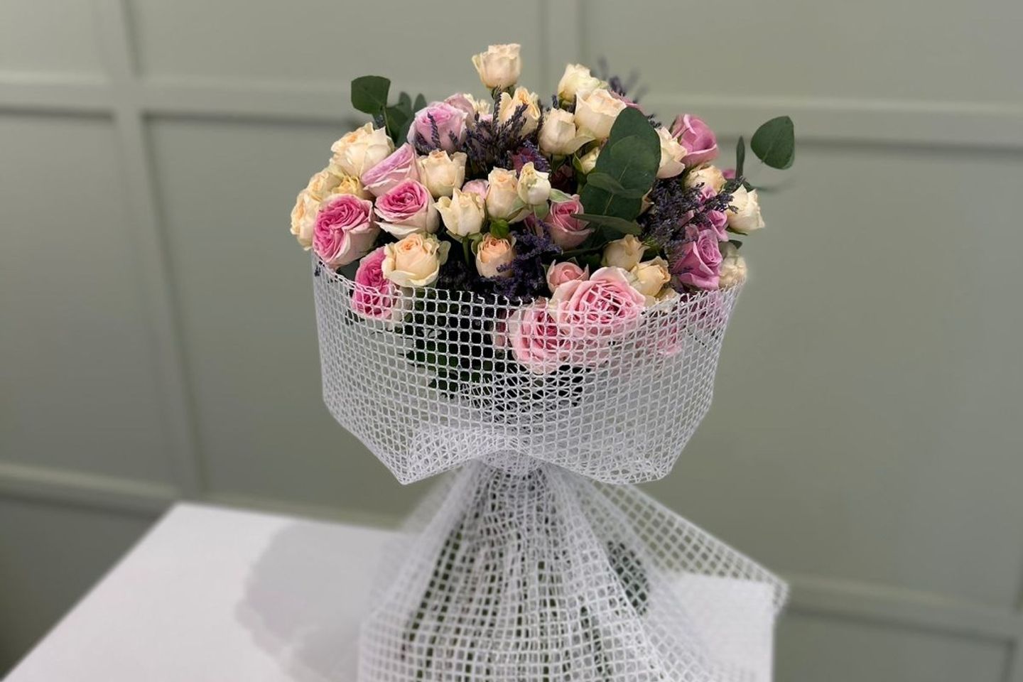 White And Pink Roses Bouquet