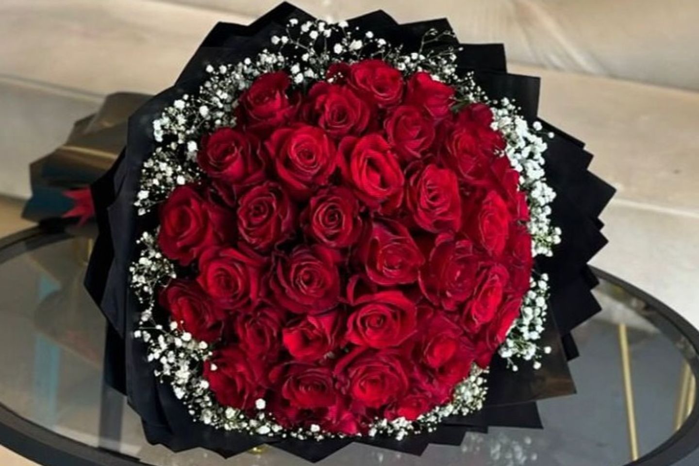 A Bouquet Of Red Roses 30 Roses