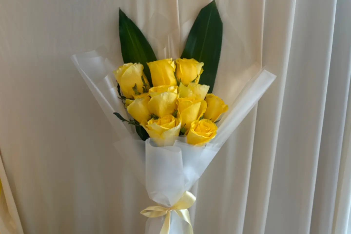 باقة ورد متوسطة صفراء