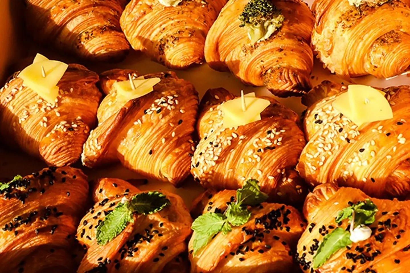 علبة كرواسون صغیرة مالحة
