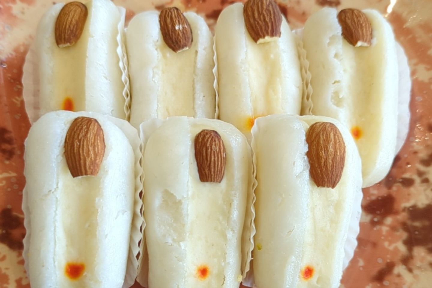 لفة كريم بيضاء