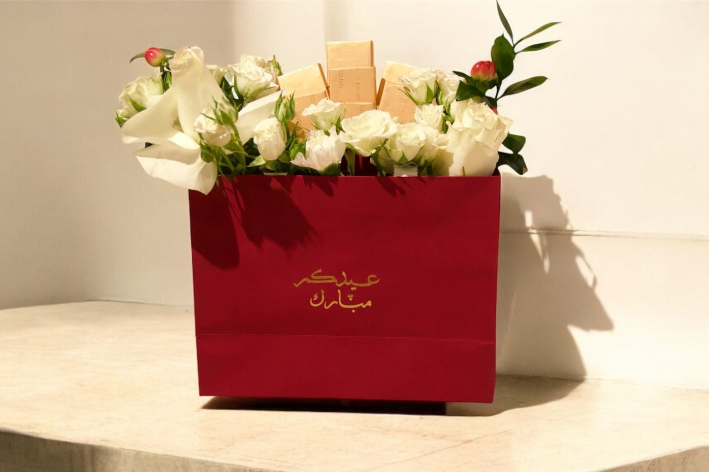 كيس ورد العيد العنابي