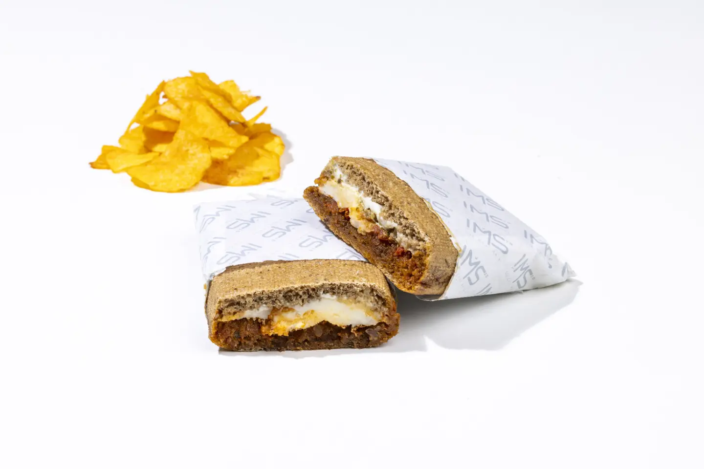 ساندوتش حلوم بيستو