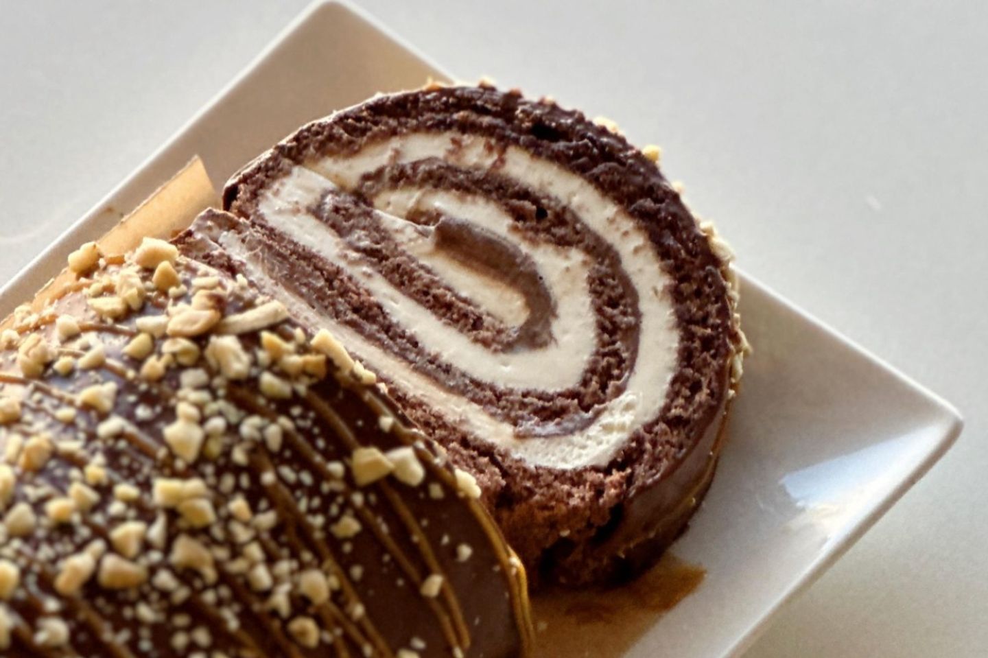 Swiss Caramel And Cashews