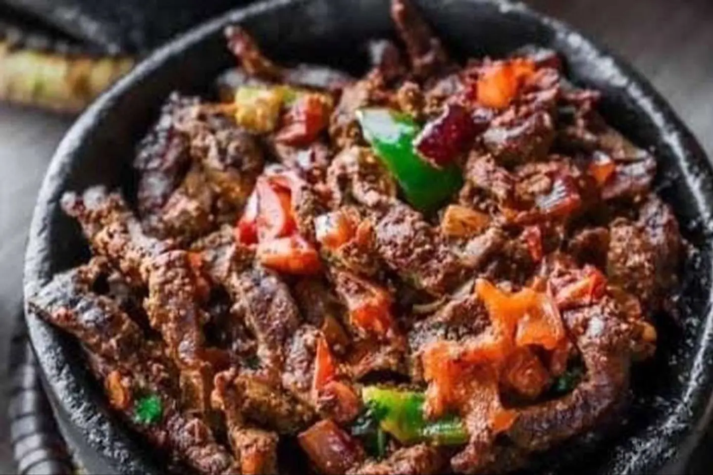 صحن مقلقل لحم