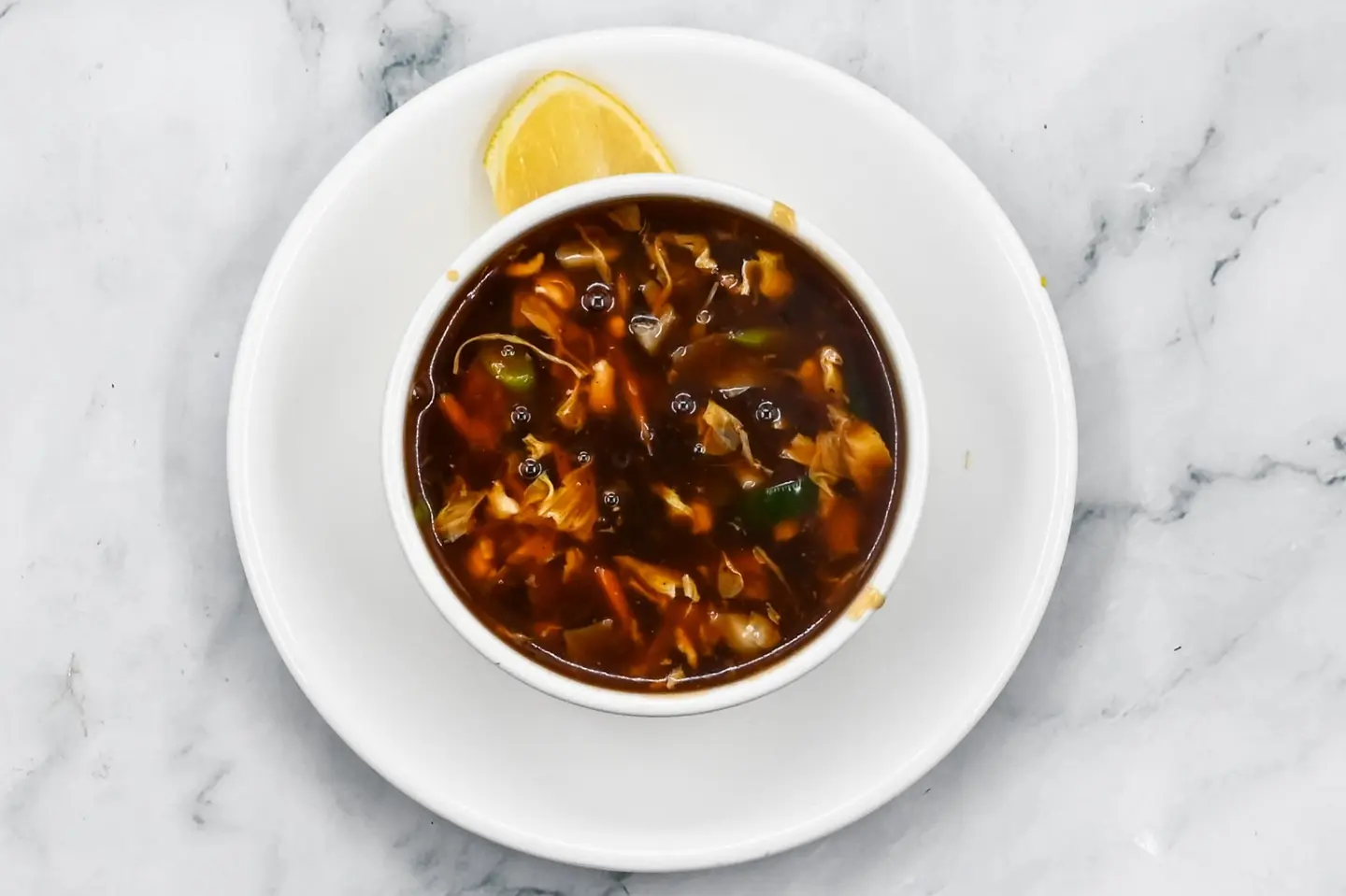 شوربة حارة وحامضة