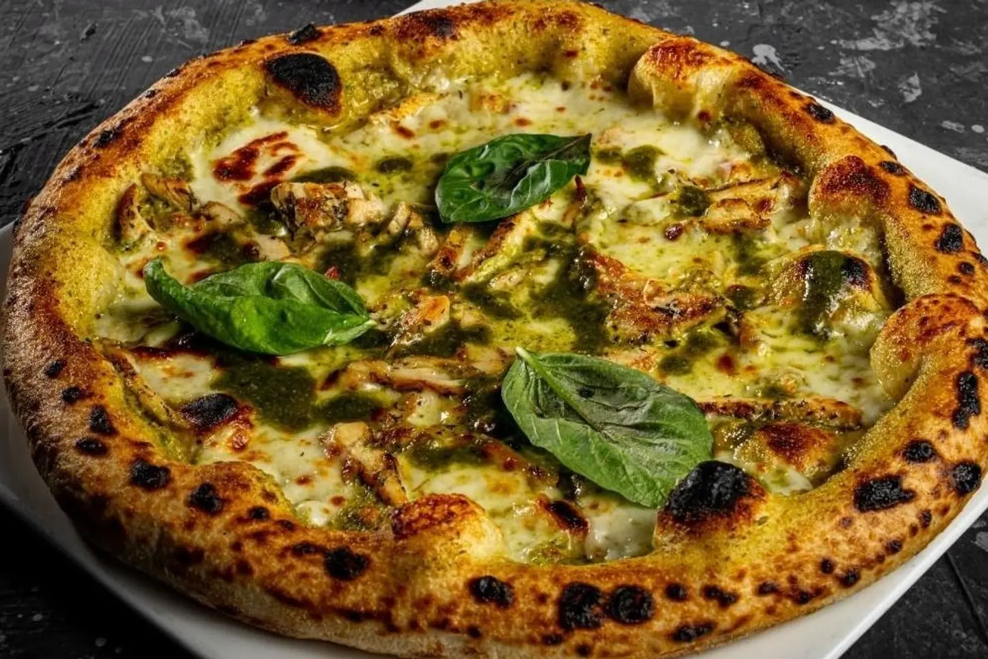 بيتزا بيستو