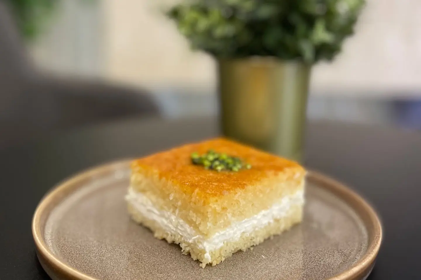 بسبوسة بالقشطة