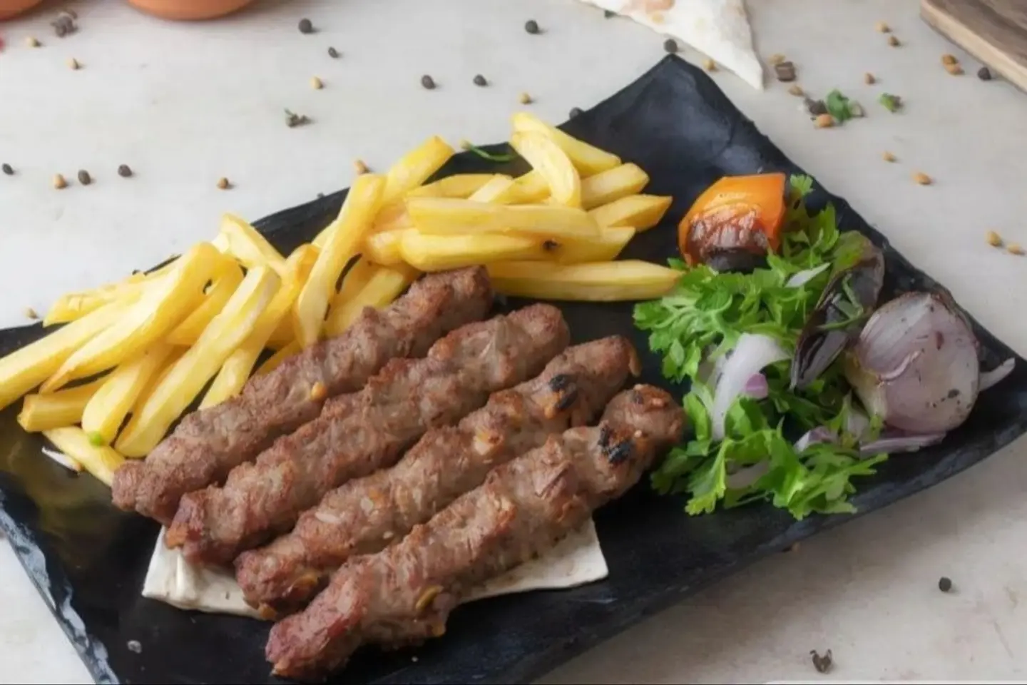 كباب عراقي ٤ أسياخ
