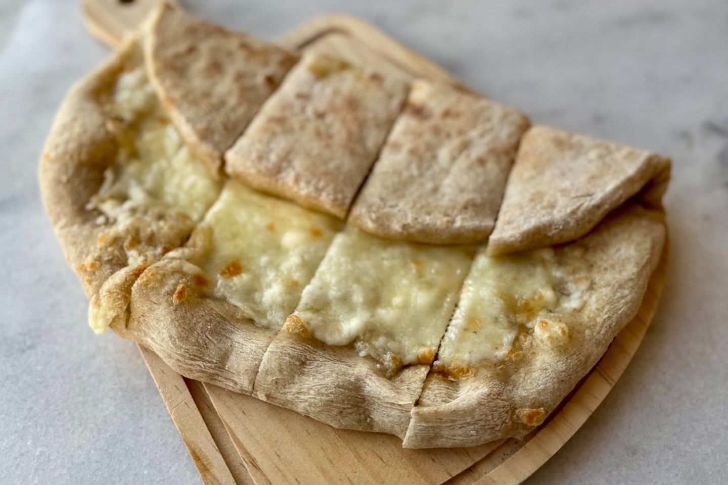 Manoosha Sourdough Mix Cheese