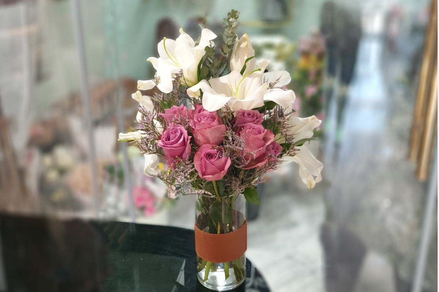 White Casablanca Lily And Purple Rose In Vase