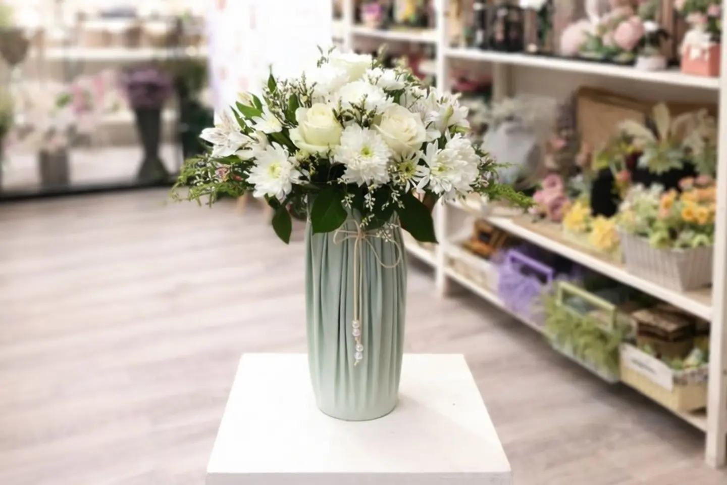 فازة بتغليف قماشي جذاب